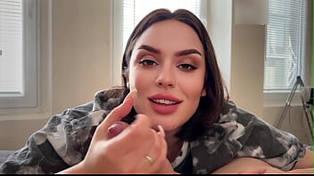 Escorta ofera si muie bonus pour la langue futai